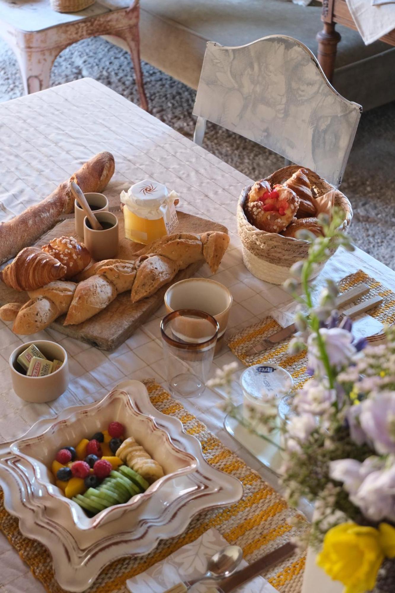 La Petite Parenthese Bed & Breakfast Chaveyriat Ngoại thất bức ảnh